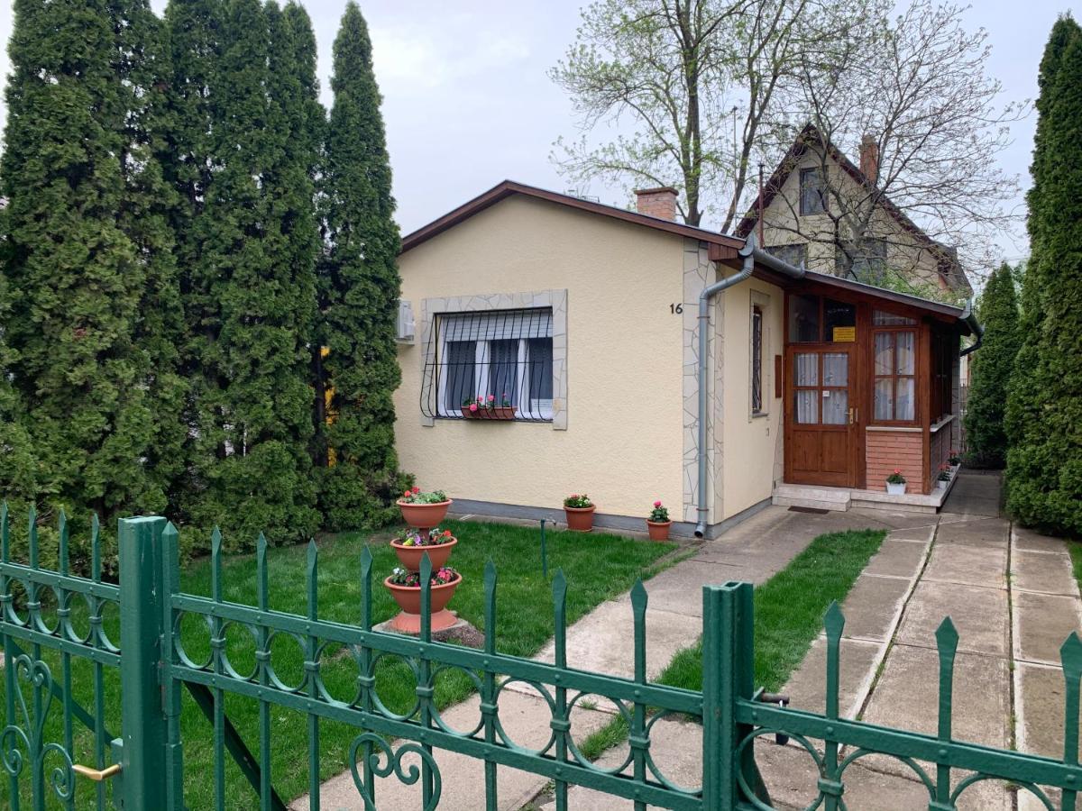 Kisvirag Apartman Hajduszoboszlo Exterior photo