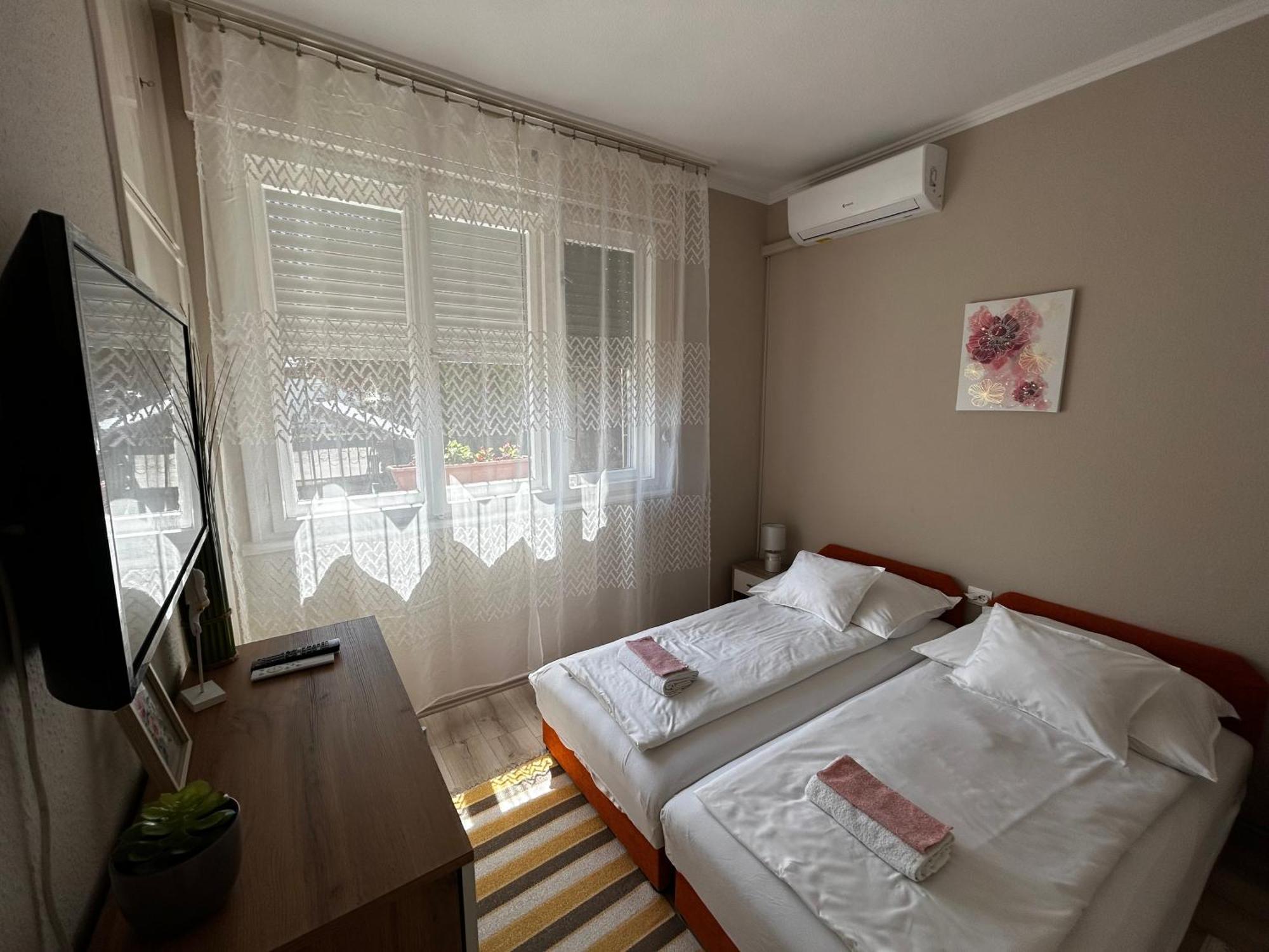 Kisvirag Apartman Hajduszoboszlo Exterior photo